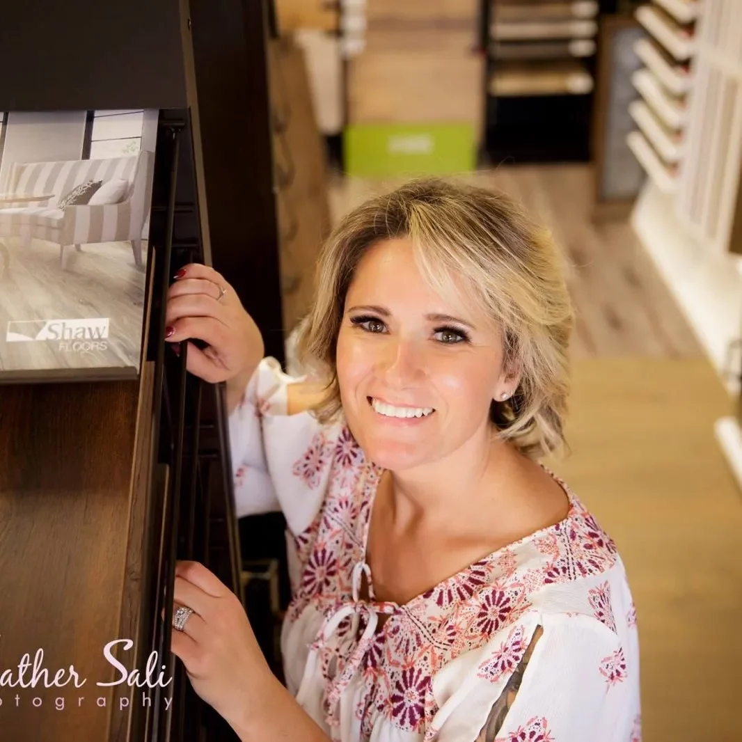 marcella-website-pic-2-circle marcella-website-pic-2-circle